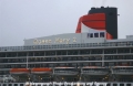 Queen Mary 2 Detail 19704-07.jpg