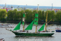 Alexander von Humboldt 2 080515-03.jpg