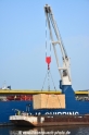 Kistenverladung (KB-D100415-01).jpg