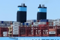 Maersk-Megaboxer-Schornsteine (MB-190715).jpg