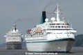 Artania + Albatros SH-100514.jpg