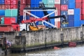 Reiherstieg Containerbergung (KB-D131215-02).jpg