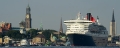 Queen Mary 2 250712-03.jpg