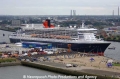 Queen Mary 2 (010805-06).jpg