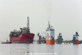Dockwise Vanguard + Armada Intrepid (MM-080515-1).jpg