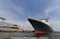 Queen Mary 2 150809-17.jpg