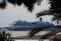 Costa Favolosa 131023-02.jpg
