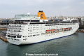 Costa neoRiviera (LW-101016-02).jpg