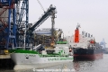 Bulker am Kalikai-Hamburg (KB-D110111).jpg