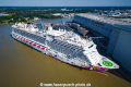 Genting Dream NK-310816-03.jpg
