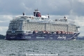 Mein Schiff 7 (US-120624-4).jpg