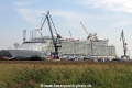 Oasis of the Seas SH-041014-01.jpg