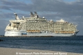 Oasis of the Seas OA-131110-02.jpg