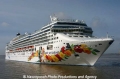 Pride of Hawaii (JS-150406-075).jpg