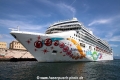 Norwegian Pearl TL-220525-1.jpg