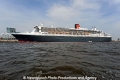 Queen Mary 2 150809-07.jpg