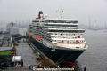 Queen Elizabeth 080115-03.jpg