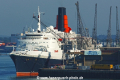 Queen Elizabeth 2 160706-02.jpg