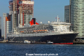 Queen Mary 2 SH-111012-01.jpg