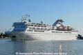 Voyager (OK-010513-0).jpg