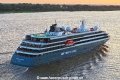 World Voyager 130923-06.jpg