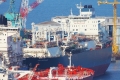 FSRU Esperanza (MS-270517-04).jpg
